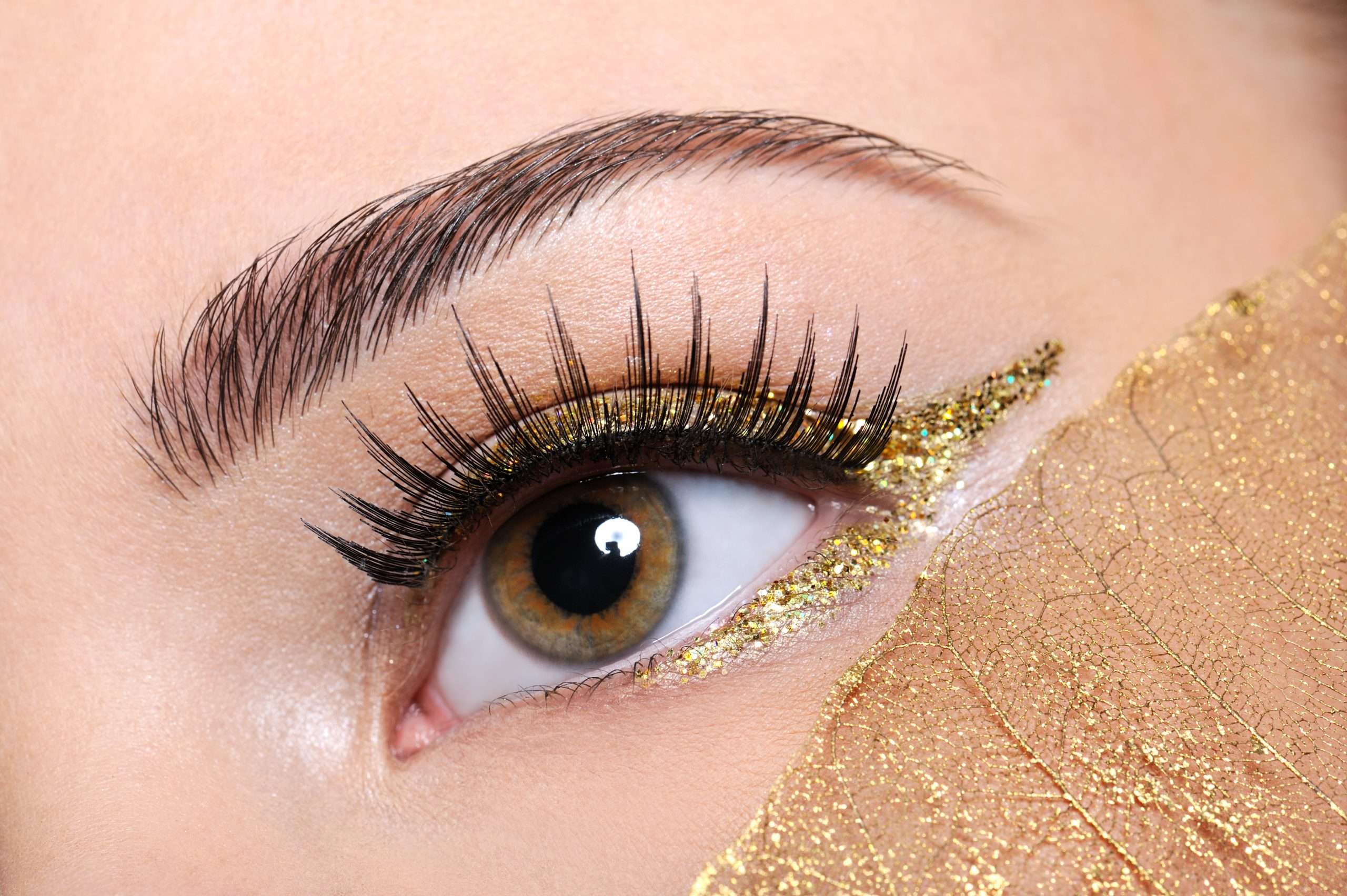 eyelashes extensions